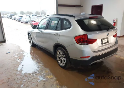 2013 BMW X1 xDrive28I z USA, uszkodzony, nr VIN WBAVL1C57DVR88314